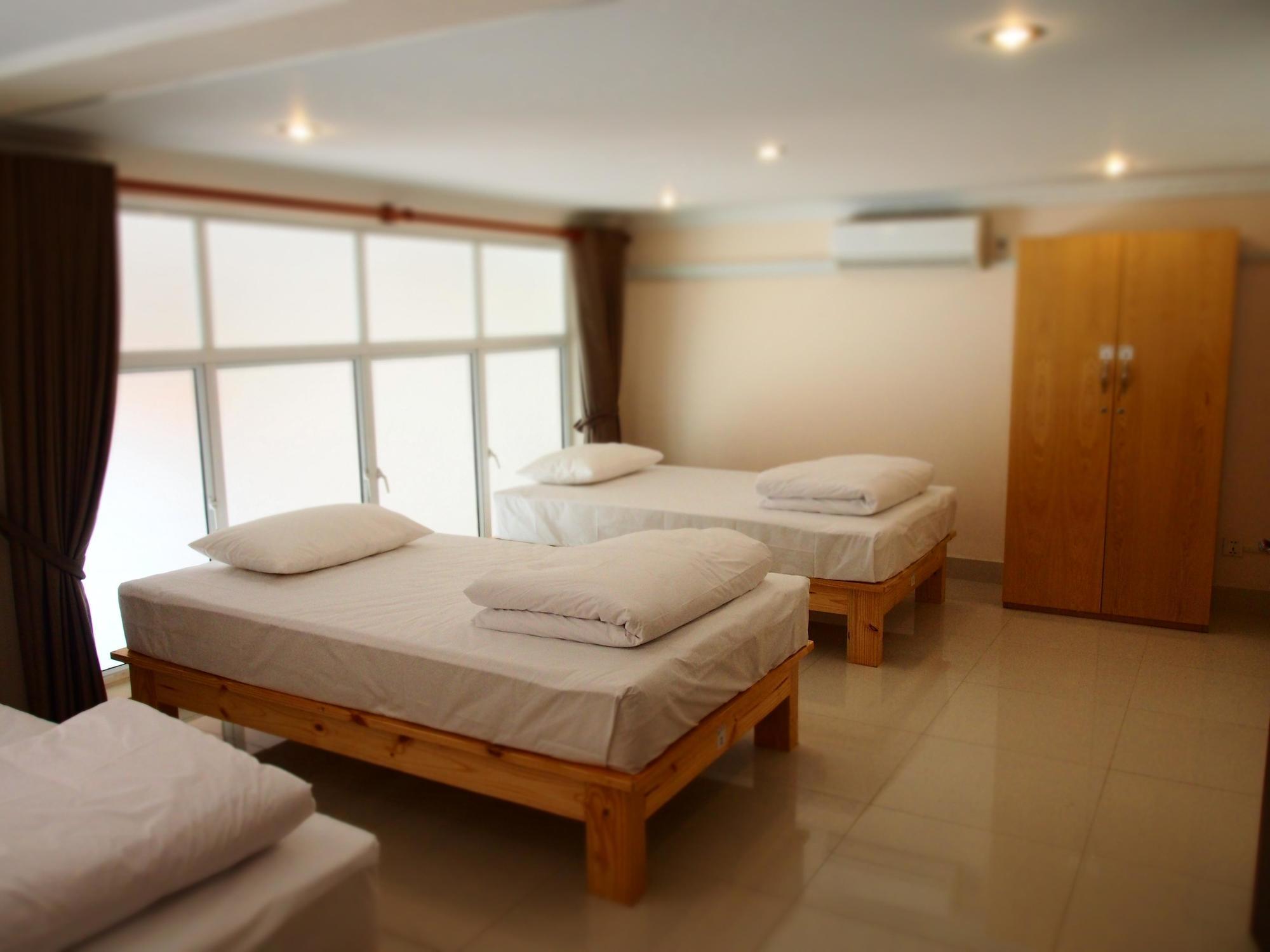 Top Hostel Phnom Penh Exterior photo